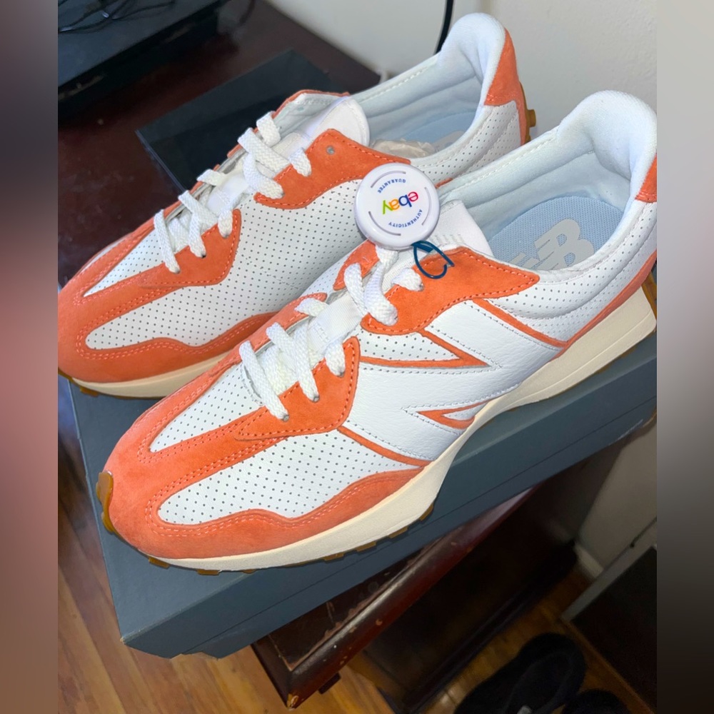 New Balance 327 (Paradise Pink)
